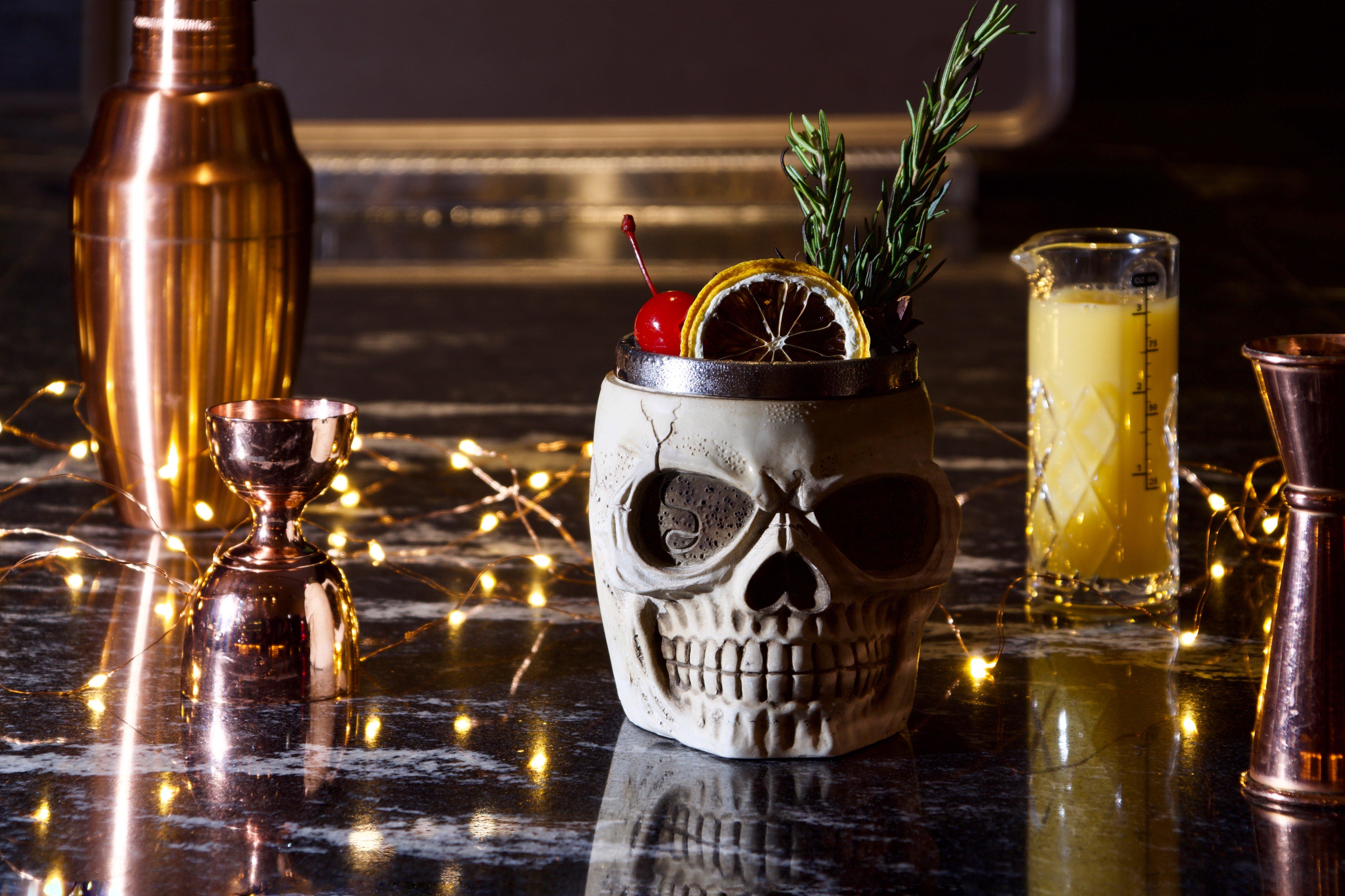Hotel Indigo Phuket Patong By Ihg Luaran gambar A skull mug