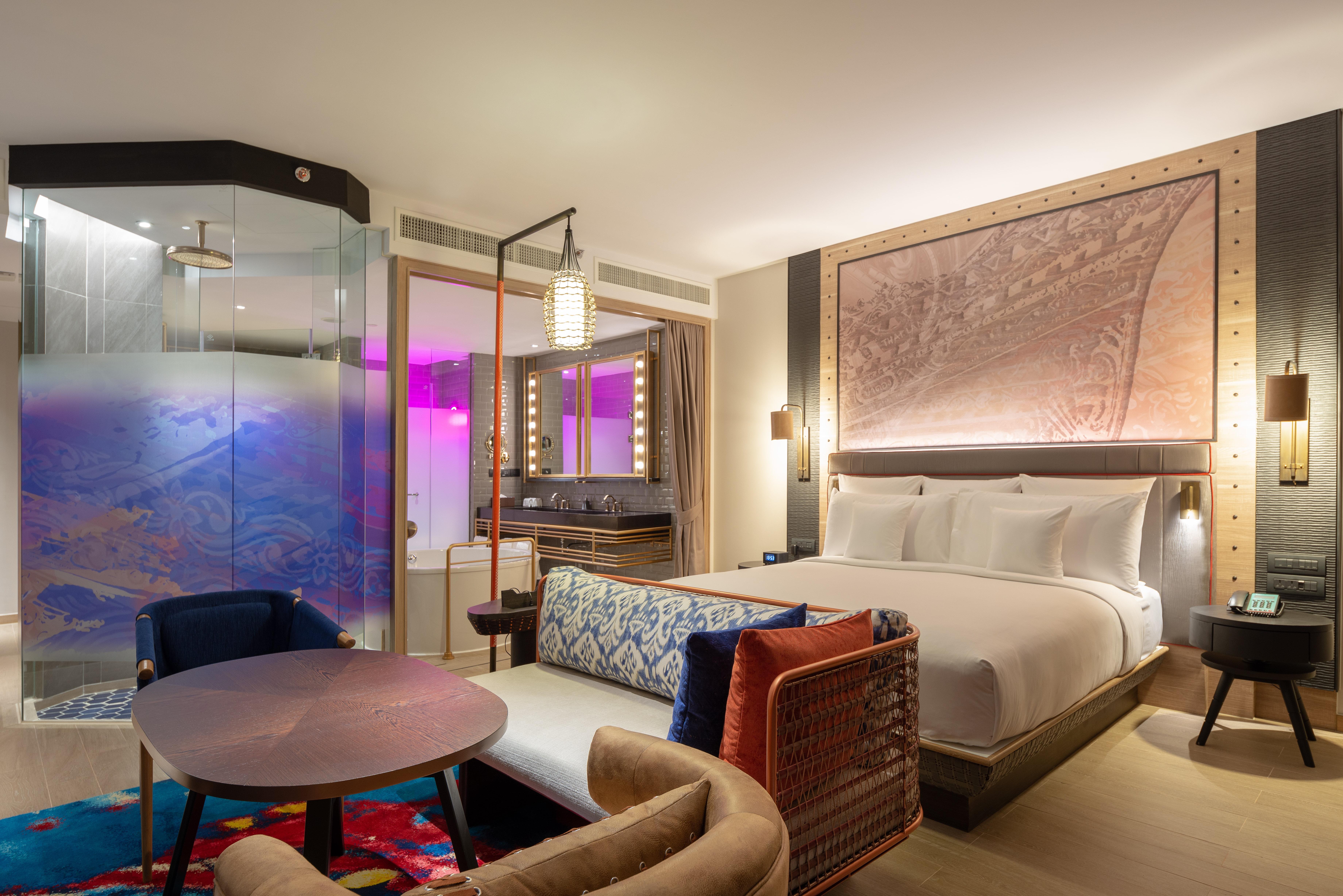 Hotel Indigo Phuket Patong By Ihg Luaran gambar A suite at the W London