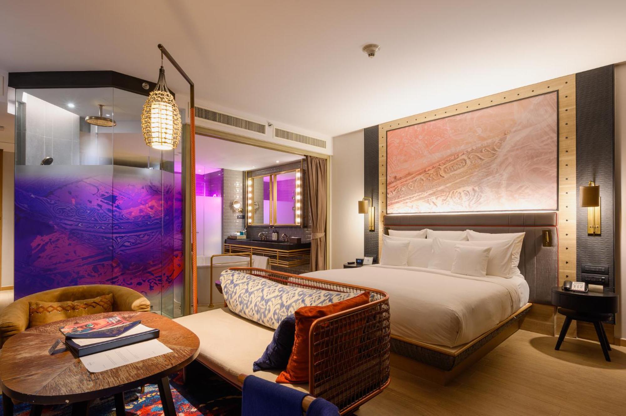 Hotel Indigo Phuket Patong By Ihg Luaran gambar A suite at The Standard London